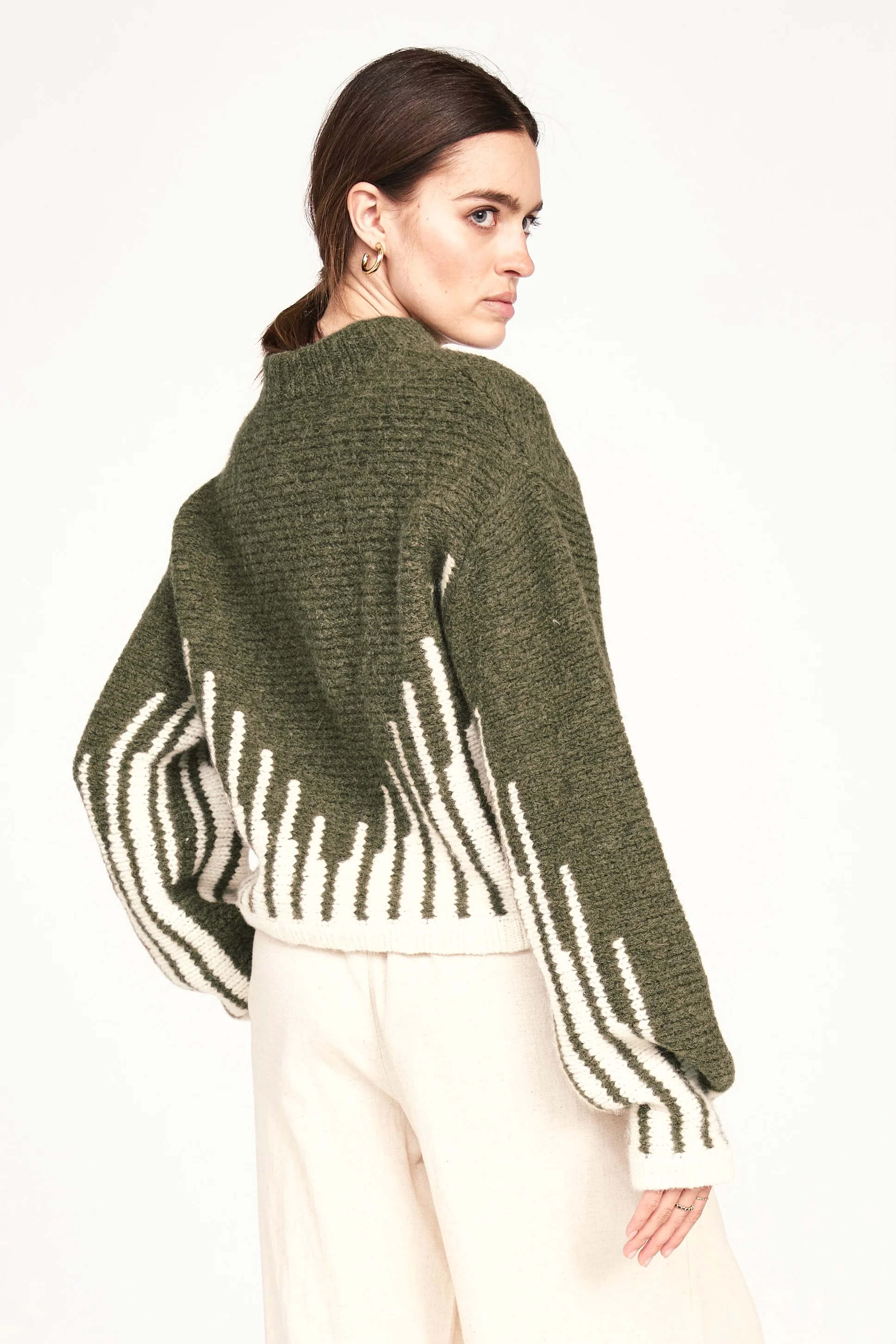 Highland Sweater in Olive Ridge - Image 4