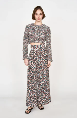 Shoreditch Top in Amaryllis