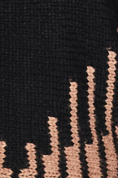 Highland Sweater in Black Ridge - Image 8