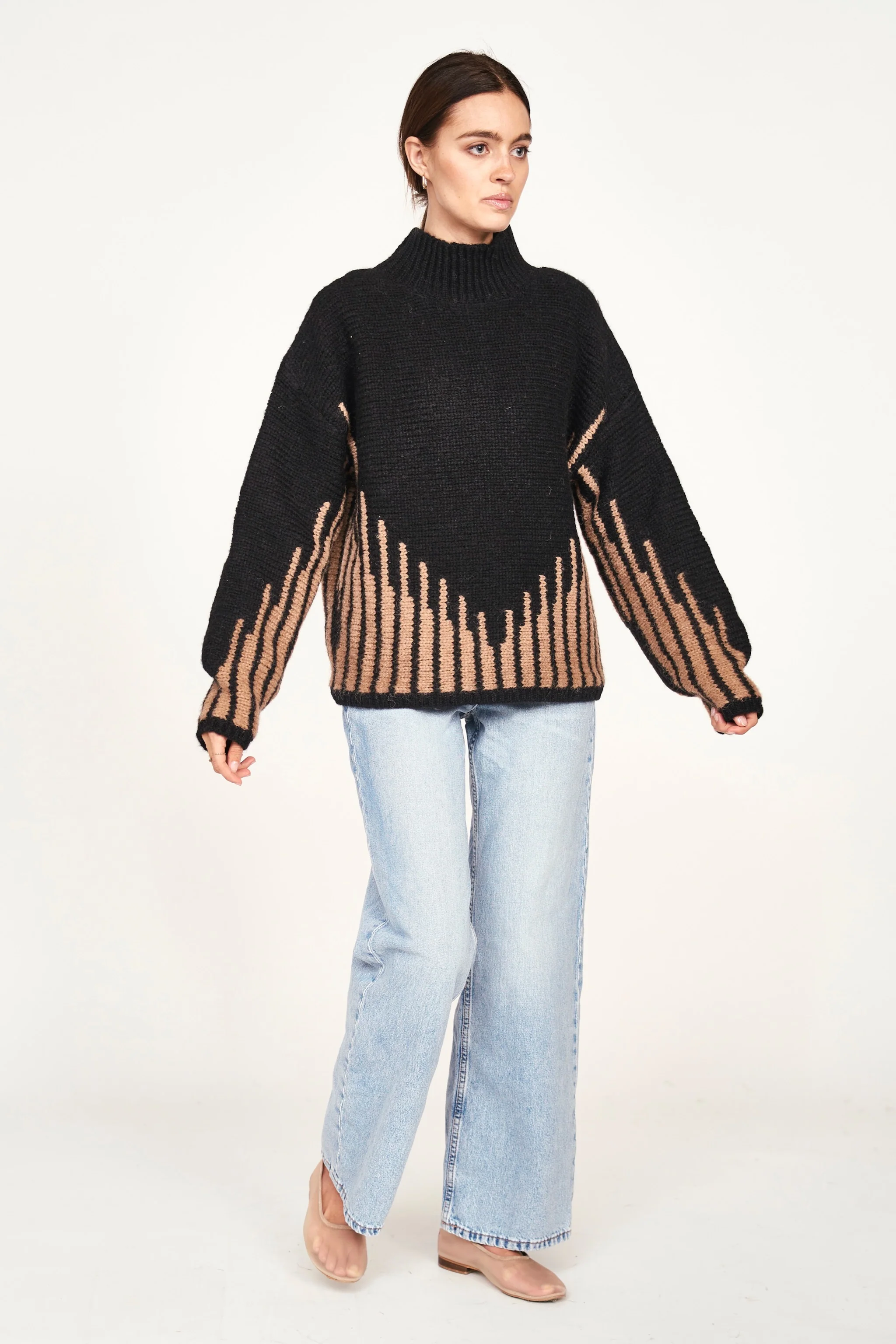 Highland Sweater in Black Ridge - Image 3