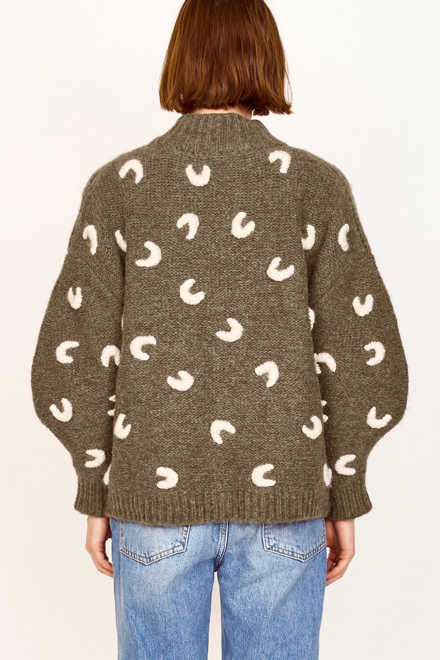 Cusco Croissant Cardigan in Olive/Ivory - Image 4